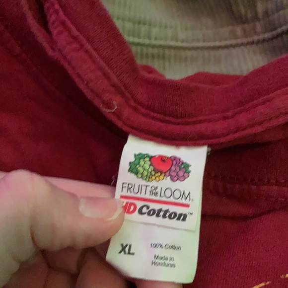 Oversized red T-shirt - Picture 3 of 3